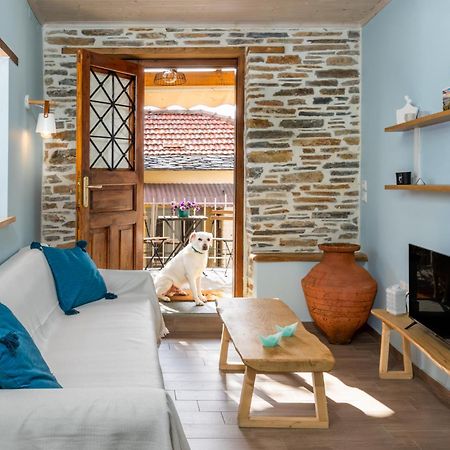 Με Θέα Το Ηλιοβασιλεμα 2 Villa Áfiszosz Kültér fotó