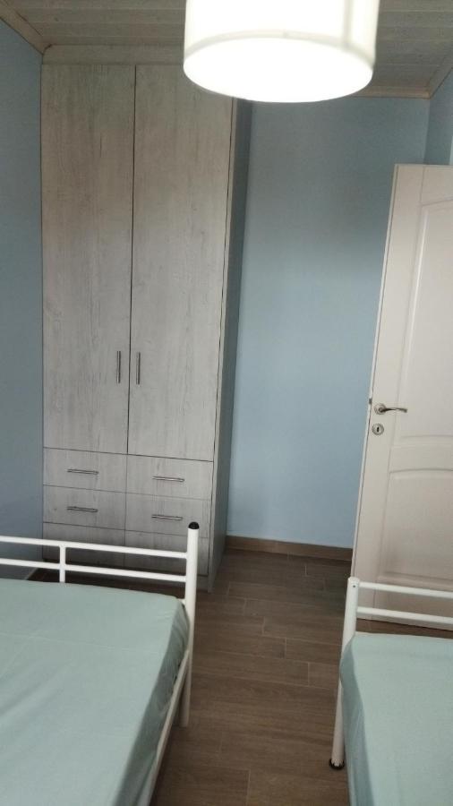 Με Θέα Το Ηλιοβασιλεμα 2 Villa Áfiszosz Kültér fotó