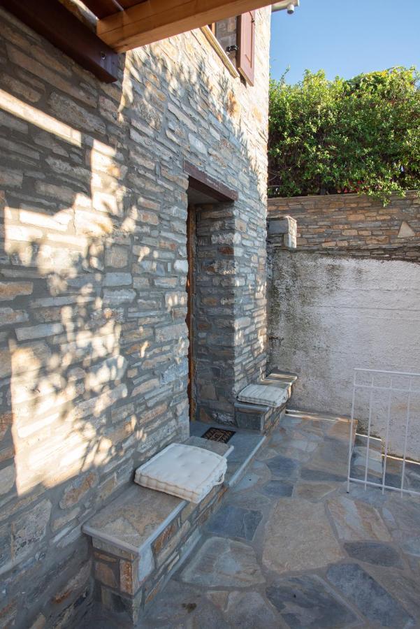 Με Θέα Το Ηλιοβασιλεμα 2 Villa Áfiszosz Kültér fotó